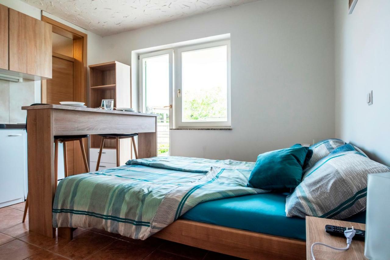 Lavanda Apartments&Studios Pinezići Εξωτερικό φωτογραφία