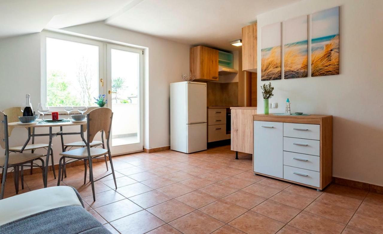 Lavanda Apartments&Studios Pinezići Εξωτερικό φωτογραφία
