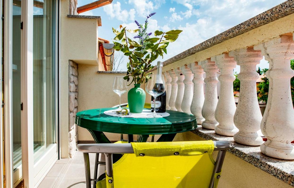 Lavanda Apartments&Studios Pinezići Εξωτερικό φωτογραφία