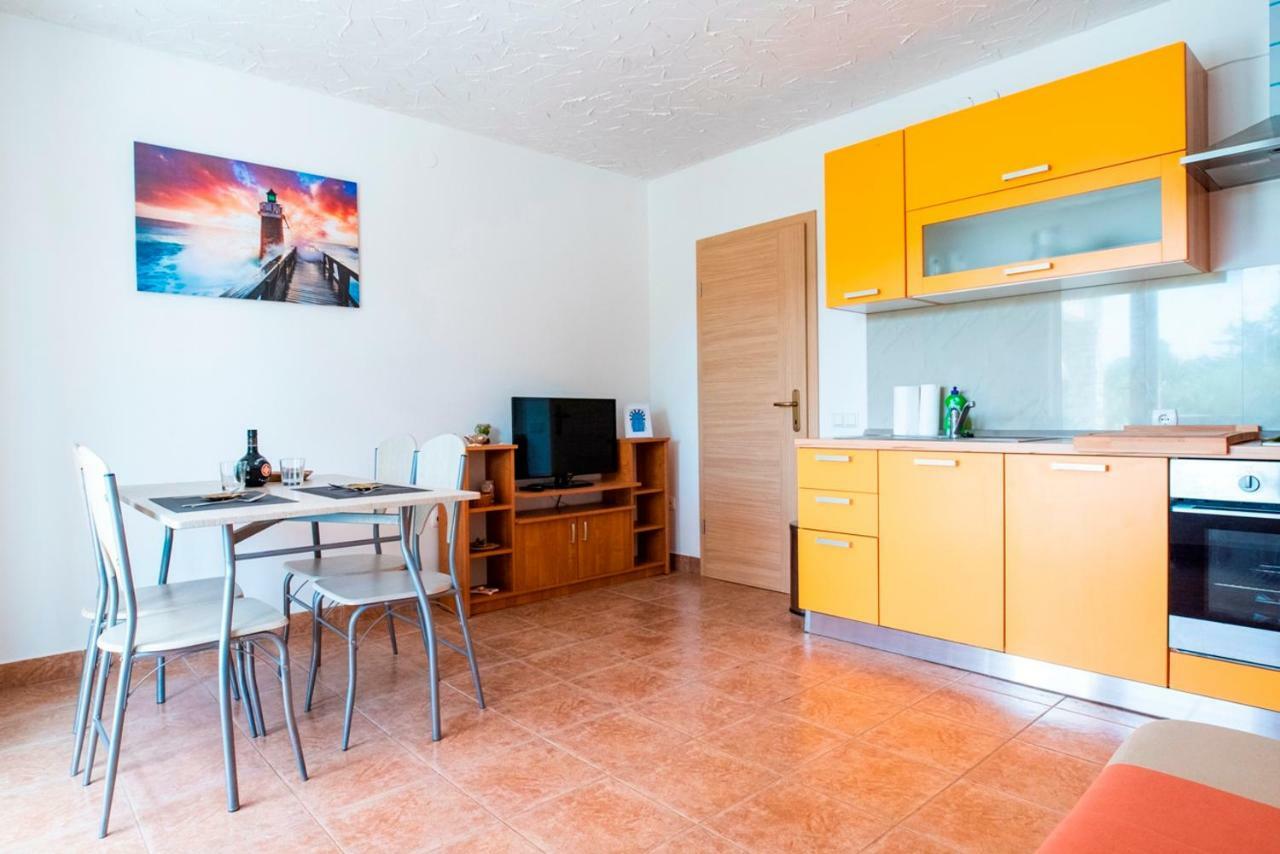 Lavanda Apartments&Studios Pinezići Εξωτερικό φωτογραφία