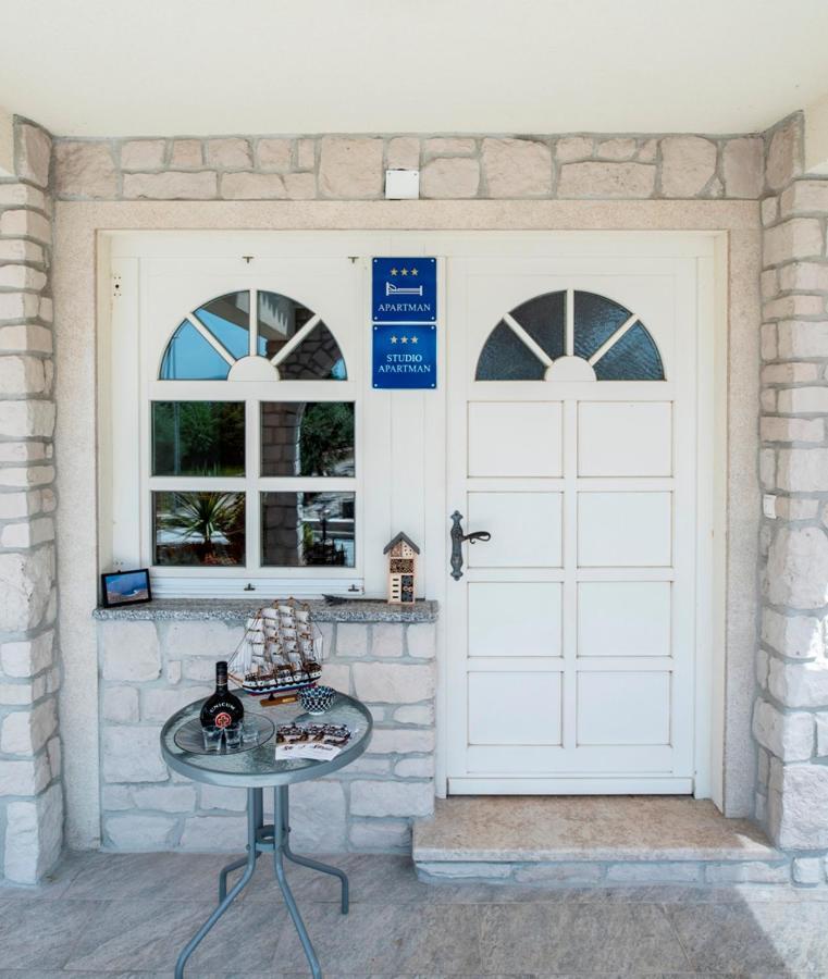 Lavanda Apartments&Studios Pinezići Εξωτερικό φωτογραφία